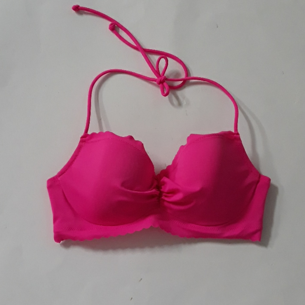 Victoria's Secret underwire Bikini top size 32C - Picture 12 of 13